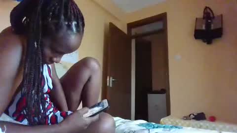 santalicious online show from April 18, 2026, 3:54 am