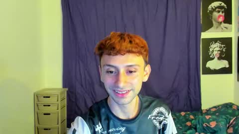 Snapshot of santi_mateo chatting on December 18, 2025, 3:01 am Santi online show from December 18, 2025, 3:01 am