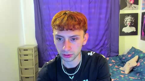 Snapshot of santi_mateo chatting on December 18, 2025, 8:48 pm Santi online show from December 18, 2025, 8:48 pm