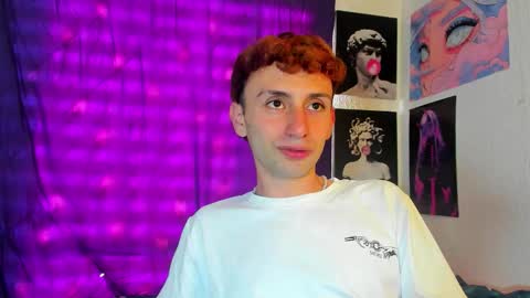 Snapshot of santi_mateo chatting on December 19, 2025, 9:11 pm Santi online show from December 19, 2025, 9:11 pm