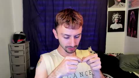 Snapshot of santi_mateo chatting on January 18, 2026, 10:57 pm Santi online show from January 18, 2026, 10:57 pm