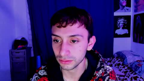 Snapshot of santi_mateo chatting on February 15, 2026, 3:58 am Santi online show from February 15, 2026, 3:58 am