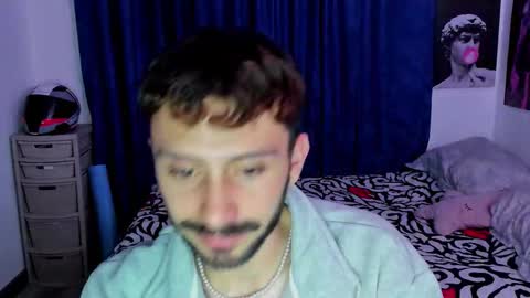 Snapshot of santi_mateo chatting on March 27, 2026, 3:56 am Santi online show from March 27, 2026, 3:56 am