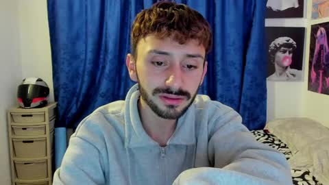 Snapshot of santi_mateo chatting on March 31, 2026, 2:35 am Santi online show from March 31, 2026, 2:35 am