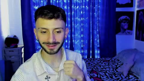 Snapshot of santi_mateo chatting on April 2, 2026, 3:42 pm Santi online show from April 2, 2026, 3:42 pm