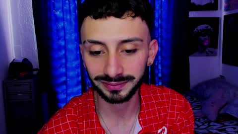 Snapshot of santi_mateo chatting on April 3, 2026, 8:40 pm Santi online show from April 3, 2026, 8:40 pm