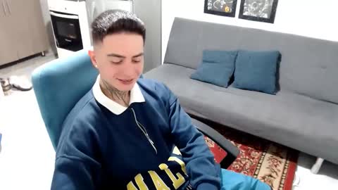 santi_ss online show from January 10, 2026, 12:29 pm