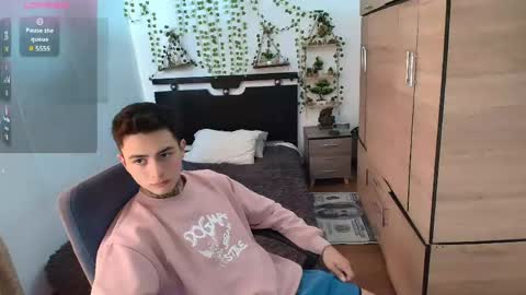 Snapshot of santi_ss chatting on April 26, 2026, 3:21 pm santi_ss online show from April 26, 2026, 3:21 pm