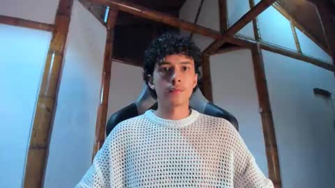 santi_twink19 online show from February 9, 2026, 5:00 am