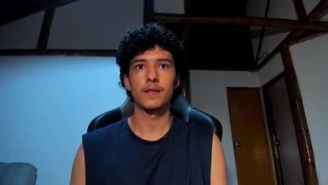 santi_twink19 online show from February 28, 2026, 5:08 am