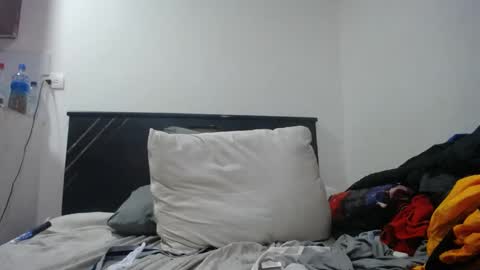 Snapshot of santiagoxxxtreme_ chatting on December 30, 2024, 5:15 am Santiago online show from December 30, 2024, 5:15 am