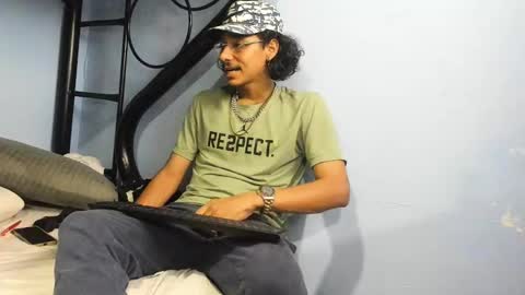 Snapshot of santiagoxxxtreme_ chatting on January 28, 2025, 7:53 am Santiago online show from January 28, 2025, 7:53 am