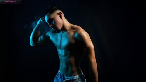 Santiago Seans online show from April 7, 2026, 1:00 pm