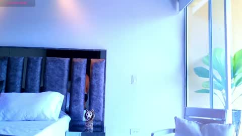 Santiago Seans online show from April 10, 2026, 3:28 pm