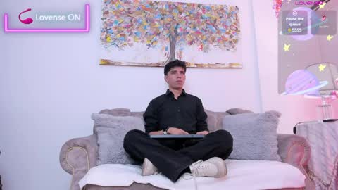 Santiago Carrington online show from April 2, 2026, 7:55 pm