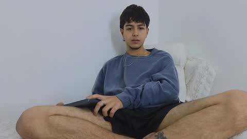 Snapshot of santybig18 chatting on December 17, 2024, 12:34 am santybig18 online show from December 17, 2024, 12:34 am