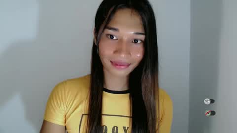 sanya_morenaxx online show from April 2, 2026, 8:39 pm
