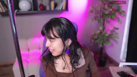 Snapshot of saphyralux chatting on July 7, 2026, 8:24 pm saphyralux online show from July 7, 2026, 8:24 pm