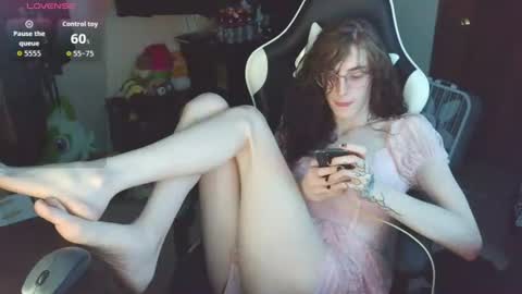 Snapshot of sapphicvoid chatting on July 26, 2026, 2:42 am Jade online show from July 26, 2026, 2:42 am