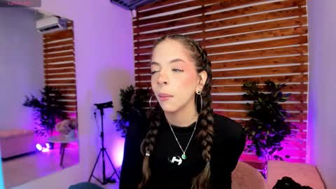 Valerin online show from February 4, 2026, 1:33 am