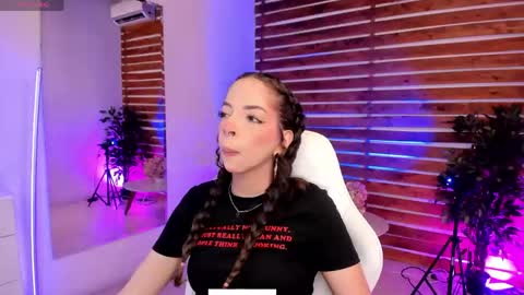Snapshot of sapphire_venus chatting on April 20, 2026, 1:41 am Valerin online show from April 20, 2026, 1:41 am