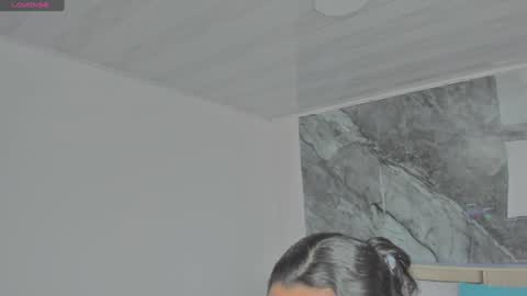 sara allenx online show from February 1, 2025, 7:23 pm