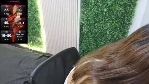 Sara online show from April 24, 2026, 1:24 pm