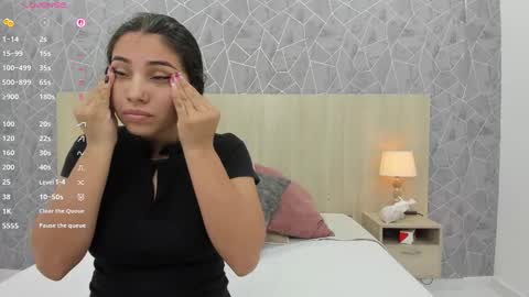 Sara online show from September 12, 2025, 11:32 am