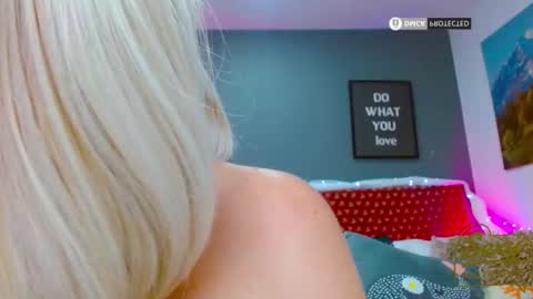 katiasupreme online show from April 12, 2026, 10:37 pm