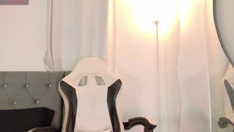 Sara online show from March 12, 2026, 4:57 pm