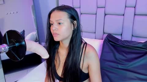 Snapshot of sara_rhoades_ chatting on November 27, 2025, 11:45 am Sara online show from November 27, 2025, 11:45 am