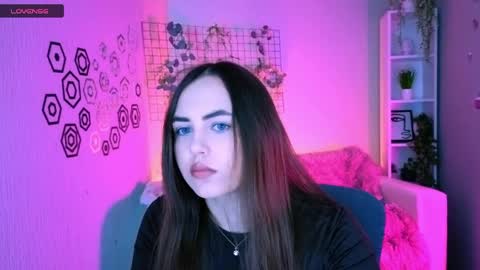 Sara online show from April 2, 2026, 7:11 pm