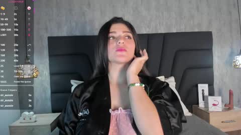 Snapshot of sara_stone17 chatting on February 11, 2025, 2:46 pm - online show from February 11, 2025, 2:46 pm