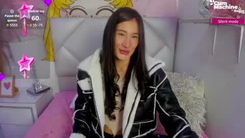 Sara  online show from June 16, 2026, 5:48 pm