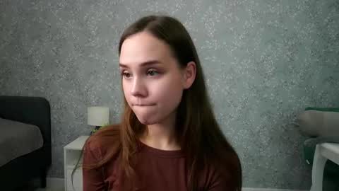 Im Sara  online show from October 3, 2025, 7:11 pm