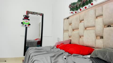 Snapshot of saraa_nix chatting on December 3, 2024, 10:39 am sara online show from December 3, 2024, 10:39 am