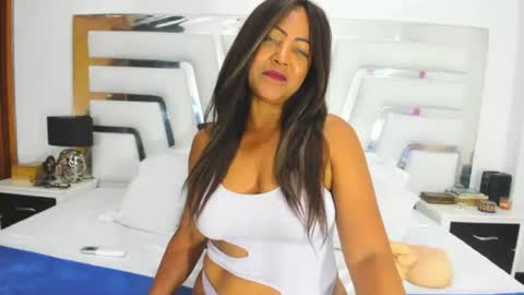 Snapshot of saraajhons chatting on October 9, 2025, 4:16 pm Sara online show from October 9, 2025, 4:16 pm