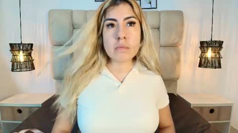 sarablonde_t online show from June 24, 2026, 8:41 pm