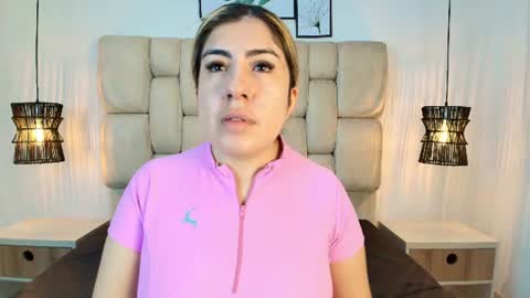 sarablonde_t online show from July 5, 2026, 4:25 pm