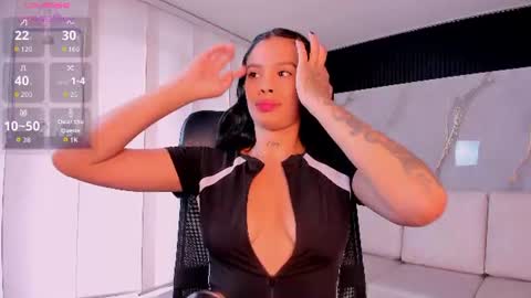 Snapshot of saracorraless chatting on July 2, 2026, 6:25 pm Sara Everyday From 1430 to 2130 Col Time online show from July 2, 2026, 6:25 pm
