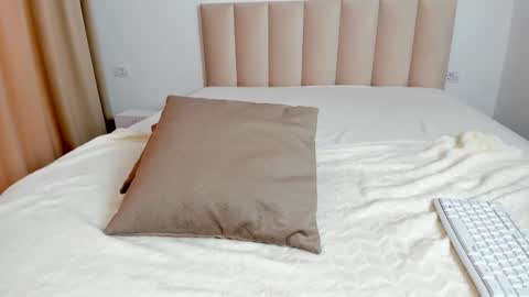 Snapshot of saradiamond01 chatting on January 26, 2025, 12:22 pm saradiamond01 online show from January 26, 2025, 12:22 pm