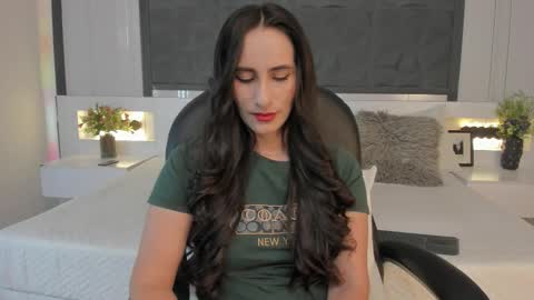  Sara Gomez  online show from February 25, 2026, 12:15 pm