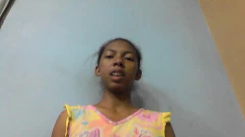 sarah146341 online show from April 12, 2026, 3:17 pm