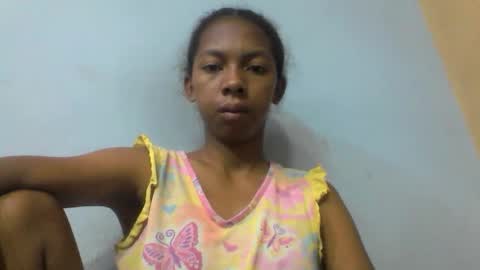 sarah146341 online show from April 14, 2026, 5:13 am