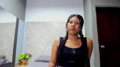 Snapshot of sarah__19 chatting on November 3, 2025, 11:55 am Sarah online show from November 3, 2025, 11:55 am