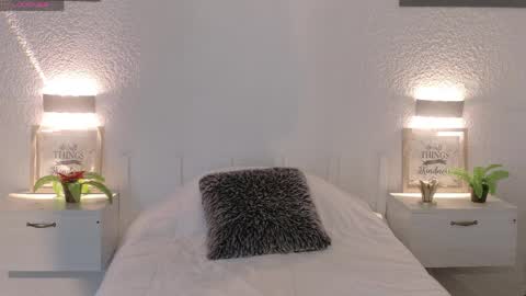 Snapshot of sarah_cute028 chatting on April 3, 2026, 1:09 pm Sarah online show from April 3, 2026, 1:09 pm