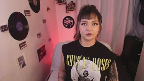 Sara online show from June 17, 2026, 4:48 am
