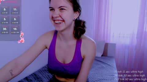 Snapshot of sarah_hs chatting on May 12, 2026, 12:13 pm Sarah online show from May 12, 2026, 12:13 pm
