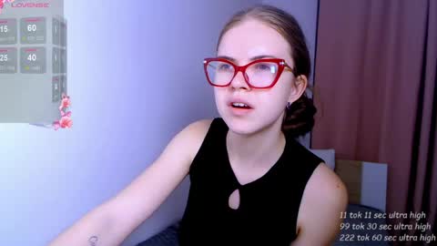 Snapshot of sarah_hs chatting on May 30, 2026, 4:26 pm Sarah online show from May 30, 2026, 4:26 pm