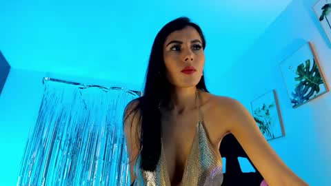 Snapshot of sarah_perez1 chatting on January 5, 2025, 12:52 am INSTAGRAM...sarah22 p online show from January 5, 2025, 12:52 am